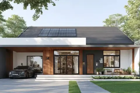 Moderna casa autosuficiente con paneles solares en el tejado, garaje para un coche y un porche acogedor con plantas.