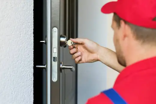 Cambiar cerradura puerta madera - Guía completa y precios